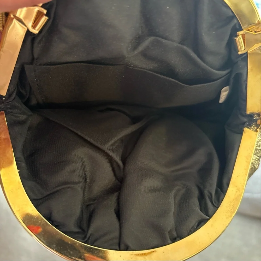 vintage gold lamé evening clutch EUC FORMAL - Picture 5 of 5